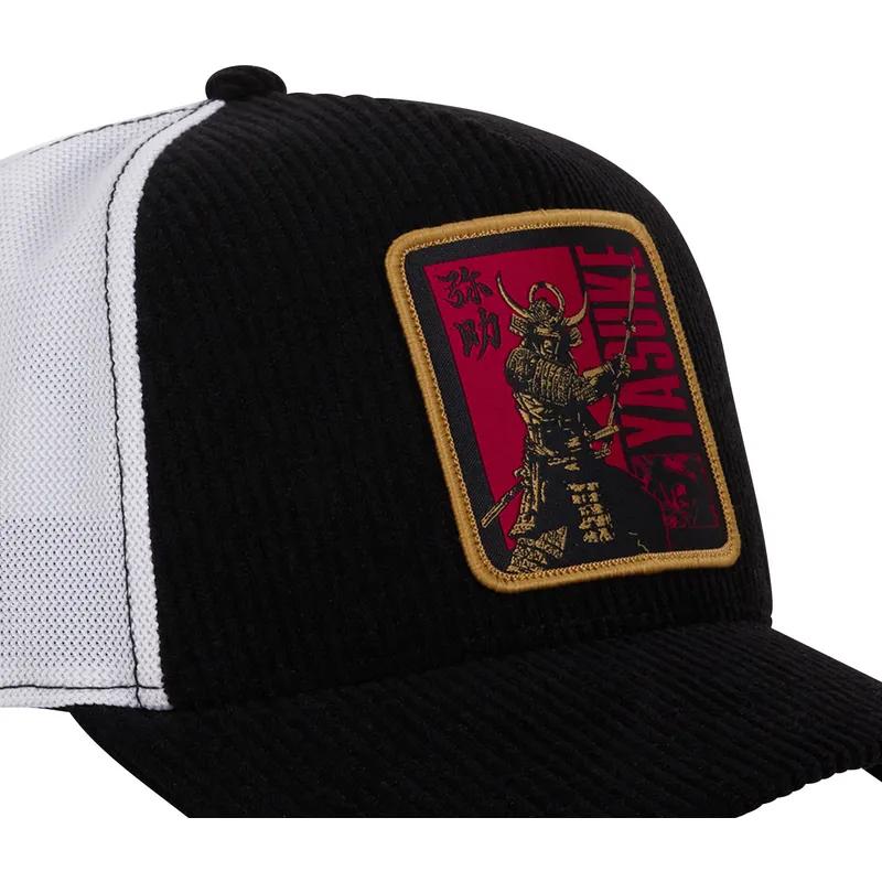 petten-gebogen-zwart-snapback-yasuke-assassin-s-creed-van-capslab