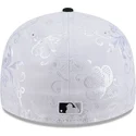 gorra-plana-blanca-y-negra-ajustada-59fifty-day-low-profile-de-chicago-white-sox-mlb-de-new-era