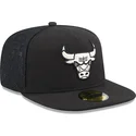 gorra-plana-negra-ajustada-59fifty-day-a-frame-de-chicago-bulls-nba-de-new-era
