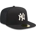 petten-plat-zwart-aangepast-59fifty-day-a-frame-van-new-york-yankees-mlb-van-new-era