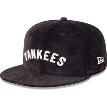 New Era Flat Brim 59FIFTY Day New York Yankees MLB Black Fitted Cap