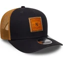 gorra-trucker-azul-marino-y-marron-9seventy-stretch-snap-debossed-logo-de-new-york-yankees-mlb-de-new-era