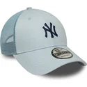 regulowana-niebieska-czapka-trucker-z-granatowym-logo-9forty-homefield-new-york-yankees-mlb-new-era