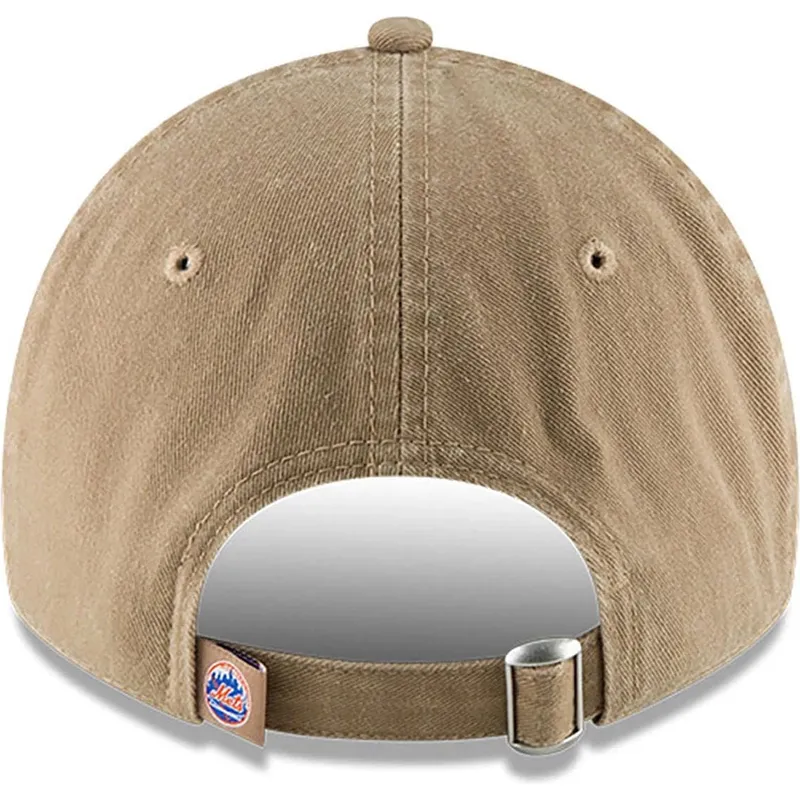buet-beige-justerbar-9twenty-core-classic-kasket-fra-new-york-mets-mlb-af-new-era