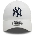 cappellino-curvo-bianco-regolabile-con-logo-blu-9twenty-core-classic-dei-new-york-yankees-mlb-di-new-era