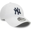 hvid-justerbar-buet-kasket-med-blat-logo-9twenty-core-classic-fra-new-york-yankees-mlb-fra-new-era