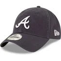 verstellbare-9twenty-core-classic-kappe-in-marineblau-der-atlanta-braves-mlb-von-new-era