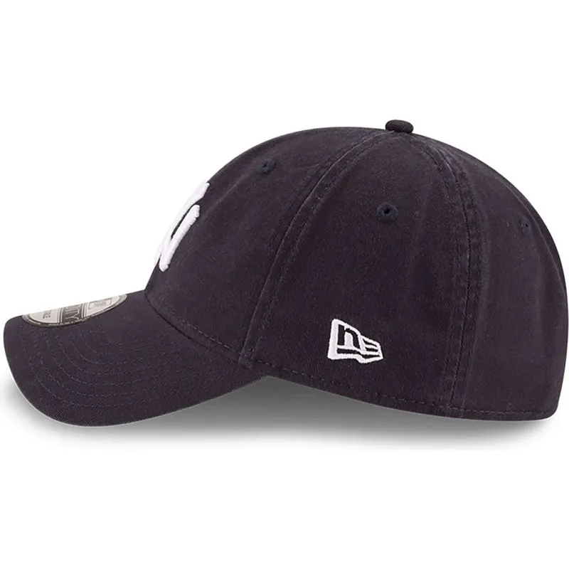 petten-gebogen-marineblauw-verstelbare-band-9twenty-core-classic-van-new-york-yankees-mlb-van-new-era petten-gebogen-marineblauw-verstelbare-band-9twenty-core-classic-van-new-york-yankees-mlb-van-new-era