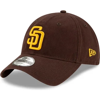 Brun justerbar 9TWENTY Core Classic kasket med buet skygge fra San Diego Padres MLB fra New Era
