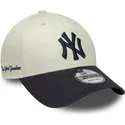 cappellino-curvo-beige-e-blu-marino-regolabile-9forty-side-script-di-new-york-yankees-mlb-di-new-era