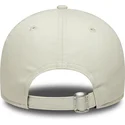 gorra-curva-beige-y-azul-marino-ajustable-9forty-side-script-de-new-york-yankees-mlb-de-new-era