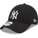 buet-sort-justerbar-kasket-til-kvinder-9forty-metallic-logo-fra-new-york-yankees-mlb-fra-new-era