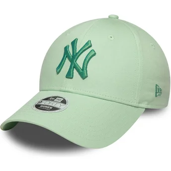 Gorra curva verde ajustable para mujer con logo verde 9FORTY Metallic Logo de New York Yankees MLB de New Era