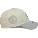 petten-gebogen-beige-verstelbare-band-9twenty-world-series-cooperstown-van-new-york-yankees-mlb-van-new-era