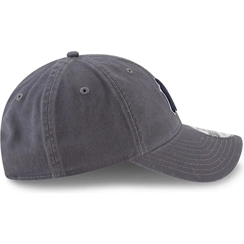 graue-verstellbare-curved-cap-mit-blauem-logo-9twenty-core-classics-der-new-york-yankees-mlb-von-new-era