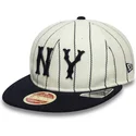 verstellbare-beige-und-marineblaue-flache-kappe-9fifty-retro-crown-heritage-der-new-york-yankees-mlb-von-new-era