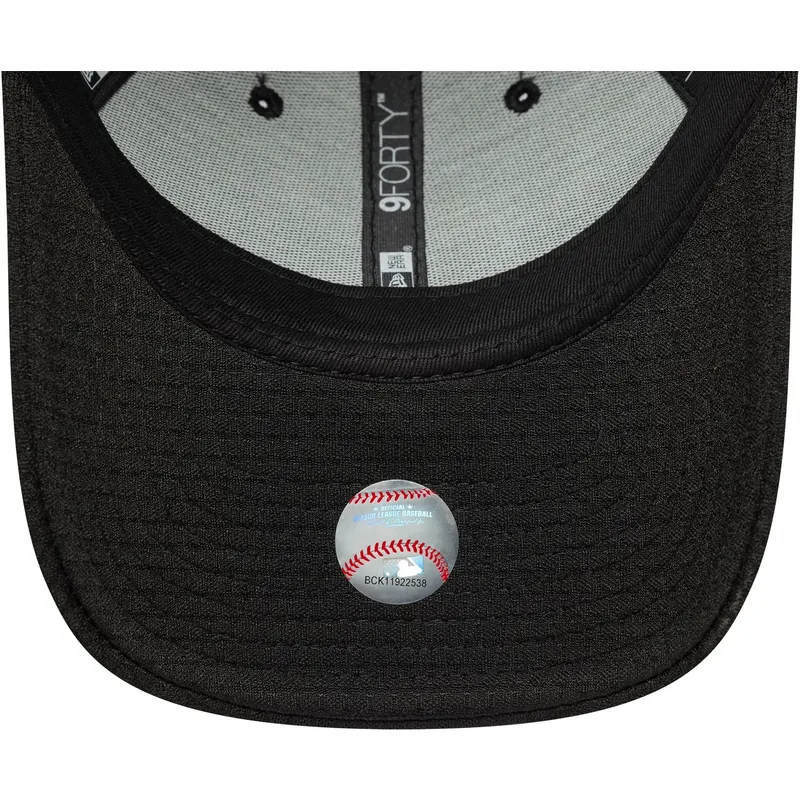 petten-gebogen-zwart-snapback-9forty-flawless-mesh-van-new-york-yankees-mlb-van-new-era petten-gebogen-zwart-snapback-9forty-flawless-mesh-van-new-york-yankees-mlb-van-new-era