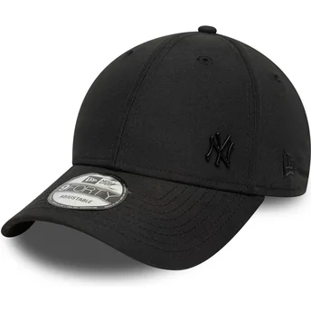 New York Yankees MLB 9FORTY Tonal Flawless svart justerbar böjd keps med svart logotyp från New Era
