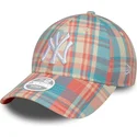 casquette-courbee-rose-et-bleue-ajustable-pour-femme-9forty-check-new-york-yankees-mlb-new-era
