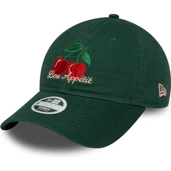 Gorra curva verde ajustable para mujer 9TWENTY Phrase Bon Appetit de New Era