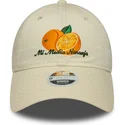 beige-verstellbare-curved-cap-fur-damen-9twenty-phrase-mi-media-naranja-von-new-era