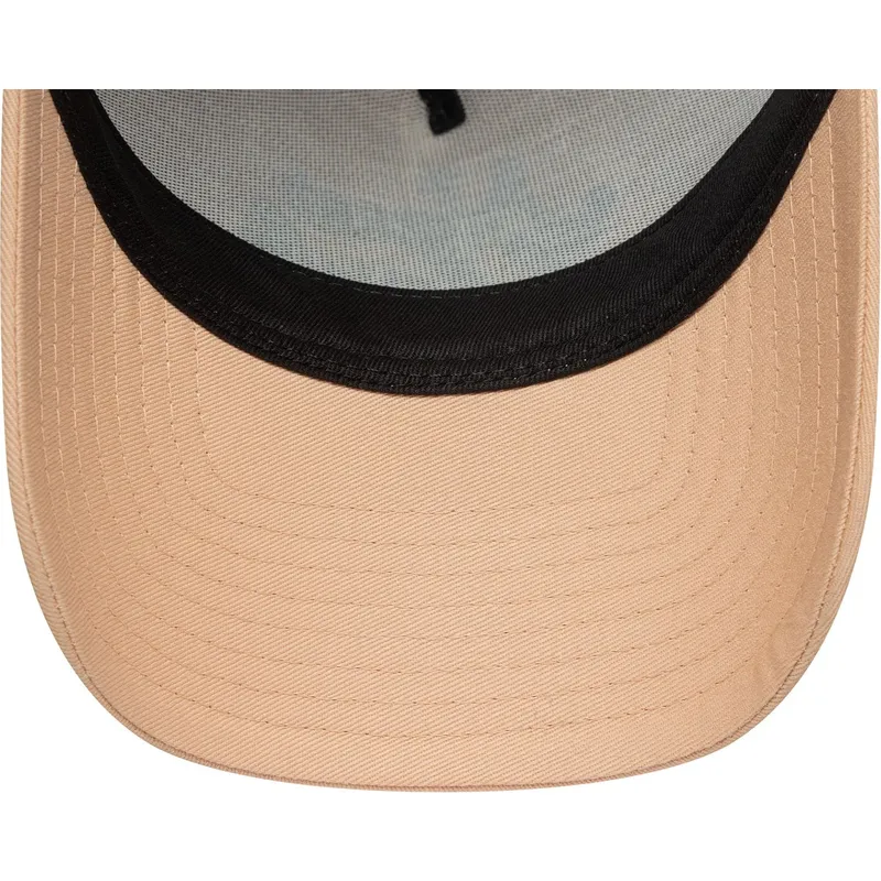 petten-gebogen-roze-snapback-a-frame-city-van-new-york-van-new-era