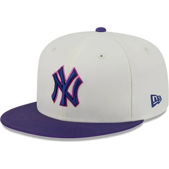 Beige-violette, eng anliegende 59FIFTY CLR DVLP Kappe der New York Yankees MLB von New Era
