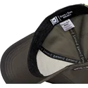 petten-gebogen-grijs-snapback-titan-aanvallende-titaan-attack-on-titan-van-capslab