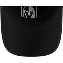gorra-curva-negra-ajustable-9twenty-stamp-de-vegas-golden-knights-nhl-de-new-era
