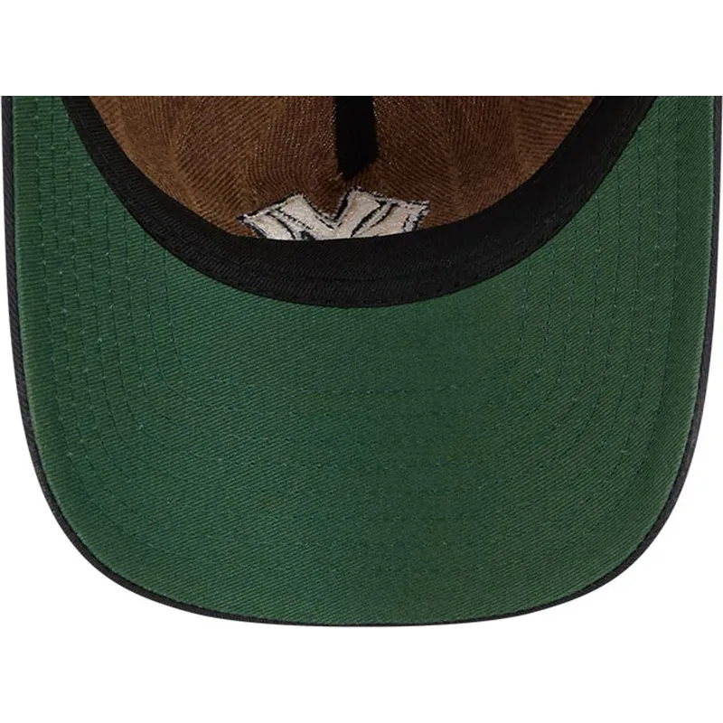 brun-og-marinebla-justerbar-kurvet-kasket-9twenty-a-frame-wool-pinstripe-fra-new-york-yankees-mlb-fra-new-era