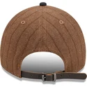 petten-gebogen-bruin-verstelbaar-9twenty-a-frame-wool-pinstripe-van-boston-red-sox-mlb-van-new-era