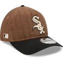 justerbar-brun-och-svart-bojd-keps-9twenty-a-frame-wool-pinstripe-chicago-white-sox-mlb-fran-new-era