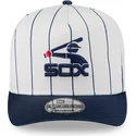 biala-i-granatowa-czapka-z-zakrzywionym-daszkiem-snapback-9fifty-a-frame-satin-pinstripe-chicago-white-sox-mlb-od-new-era