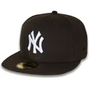 cappello-piatto-marrone-chiuso-59fifty-nyc-side-dei-new-york-yankees-mlb-di-new-era