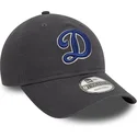 gra-justerbar-9twenty-core-classic-kasket-med-buet-skygge-fra-los-angeles-dodgers-mlb-fra-new-era