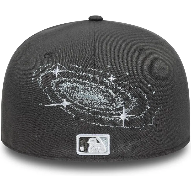 petten-gebogen-grijs-fitted-59fifty-planet-icon-van-new-york-yankees-mlb-van-new-era
