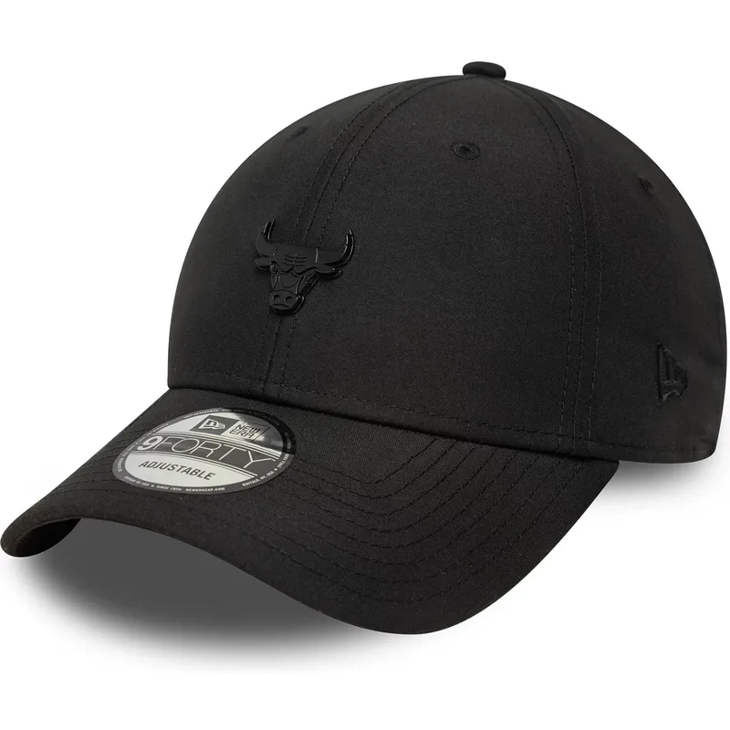 petten-gebogen-zwart-verstelbare-band-9forty-pin-van-chicago-bulls-nba-van-new-era