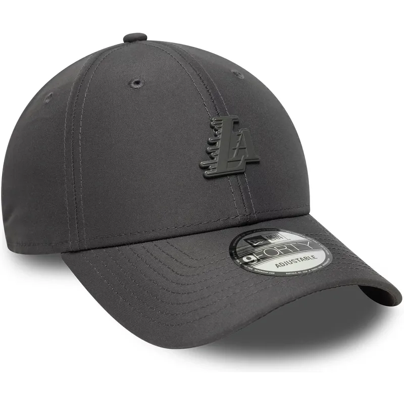 graue-verstellbare-curved-cap-9forty-pin-der-los-angeles-lakers-nba-von-new-era