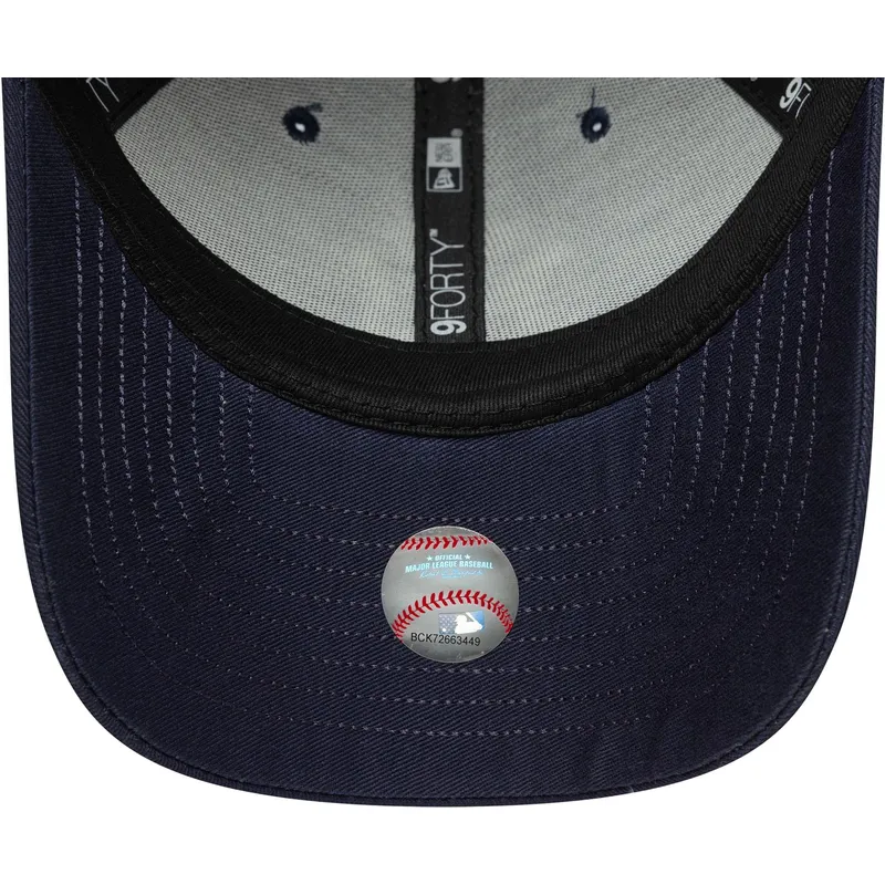 marinbla-bojd-keps-justerbar-9forty-visor-script-new-york-yankees-mlb-fran-new-era