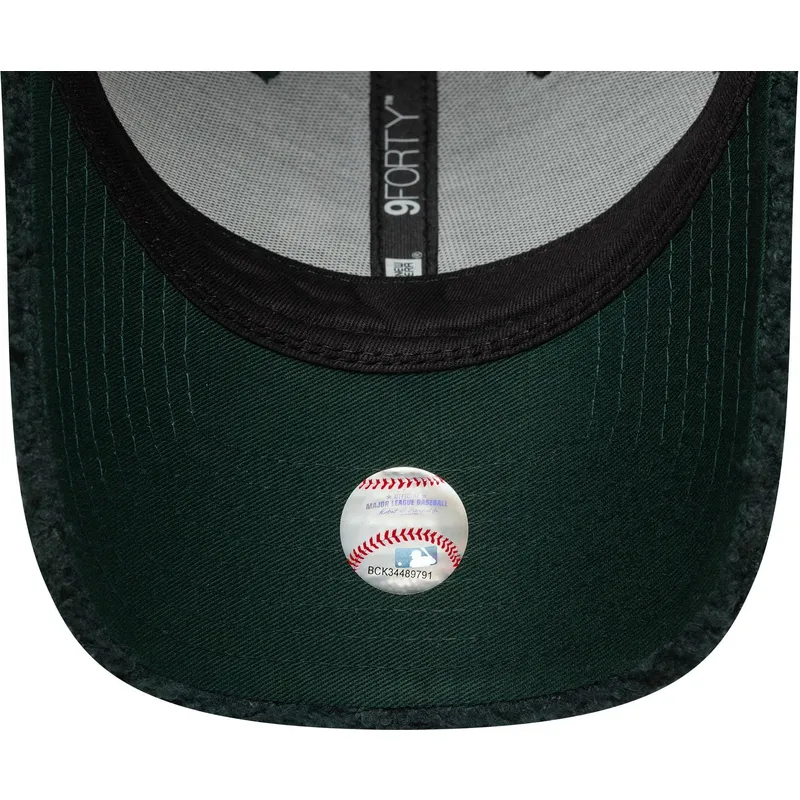 petten-gebogen-groen-verstelbare-band-9forty-winter-borg-van-oakland-athletics-mlb-van-new-era