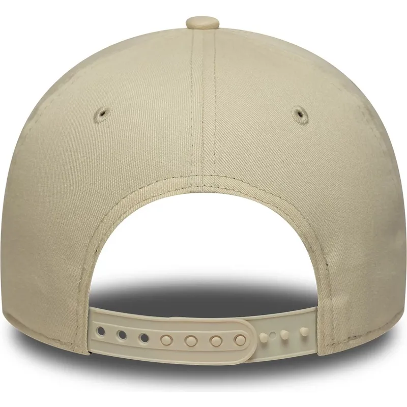 czapka-z-daszkiem-bezowa-snapback-9forty-e-frame-side-patch-new-york-yankees-mlb-new-era