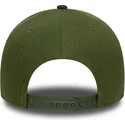 cappellino-curvo-verde-e-marrone-snapback-9forty-e-frame-suede-visor-di-los-angeles-dodgers-mlb-di-new-era