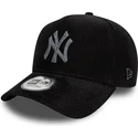 sort-justerbar-kurvet-kasket-9forty-e-frame-cord-fra-new-york-yankees-mlb-fra-new-era