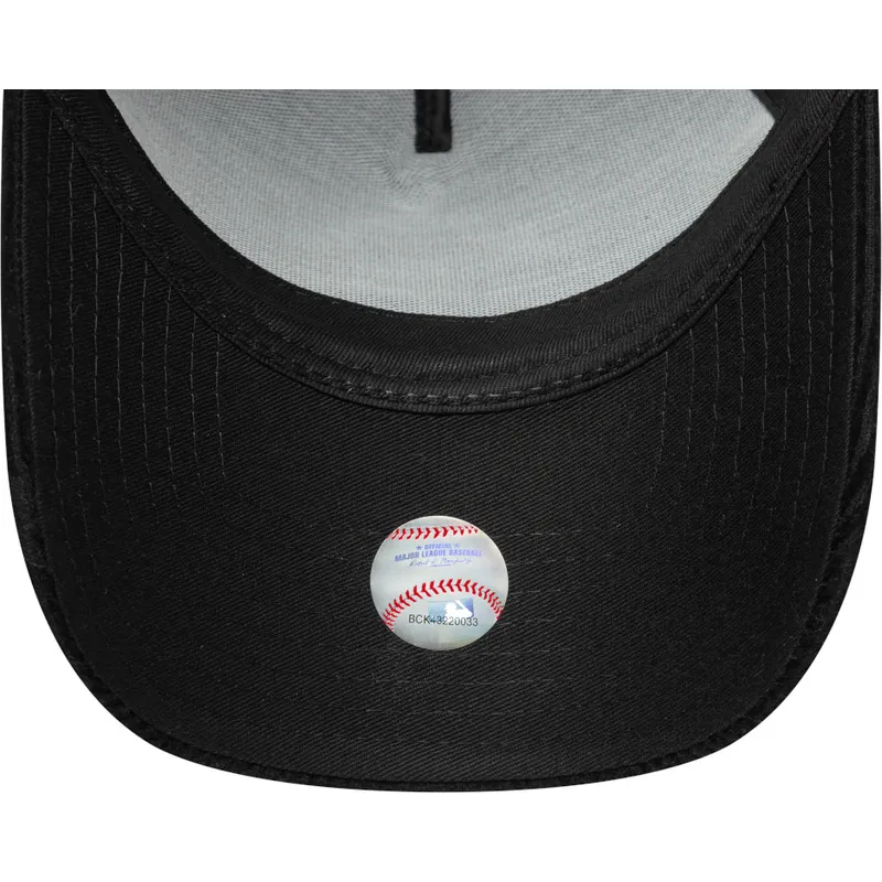 sort-justerbar-kurvet-kasket-9forty-e-frame-cord-fra-new-york-yankees-mlb-fra-new-era