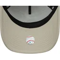 beige-gebogene-snapback-kappe-mit-beigem-logo-9forty-e-frame-tonal-icon-der-los-angeles-dodgers-mlb-von-new-era