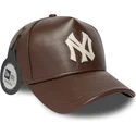 braune-verstellbare-curved-cap-9forty-e-frame-img-leather-der-new-york-yankees-mlb-von-new-era