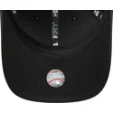 schwarze-gebogene-snapback-kappe-mit-schwarzem-logo-9forty-m-crown-pu-der-new-york-yankees-mlb-von-new-era