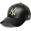 petten-gebogen-zwart-verstelbare-band-9forty-m-crown-img-leather-van-new-york-yankees-mlb-van-new-era