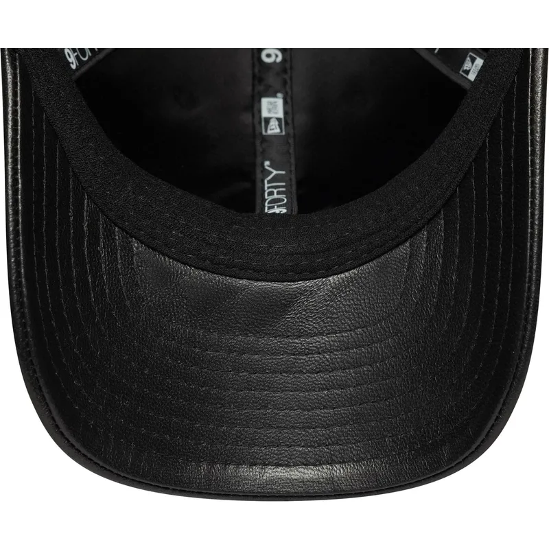 cappellino-curvo-nero-regolabile-9forty-m-crown-img-leather-dei-new-york-yankees-mlb-di-new-era