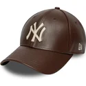 brun-bojd-justerbar-keps-9forty-m-crown-img-leather-fran-new-york-yankees-mlb-av-new-era